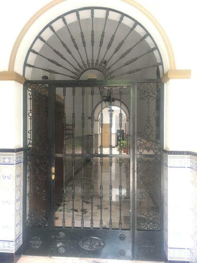 Hispalis Puerta Carmona Sewilla Zewnętrze zdjęcie